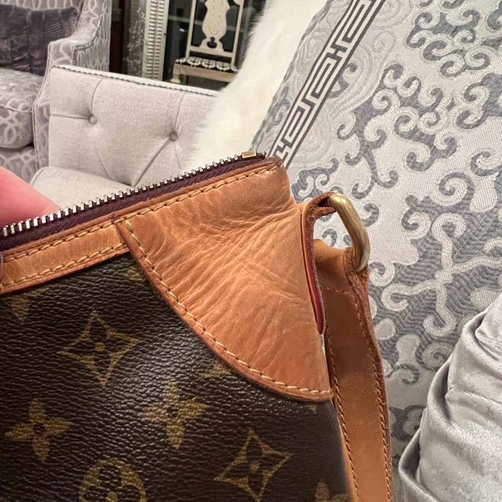 Authentic Louis Vuitton Odeon MM monogram - Picture 4 of 16